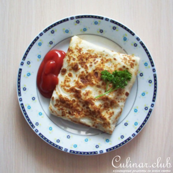 Блинчики с курицей и овощами