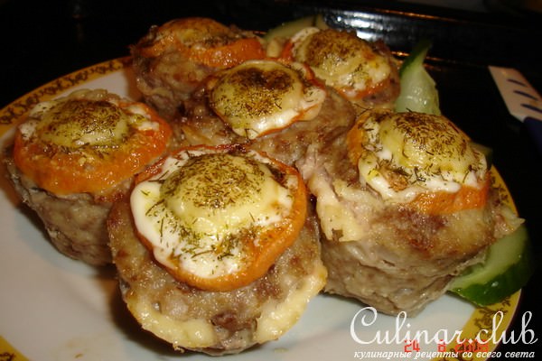 Кексики из фарша с сырной начинкой