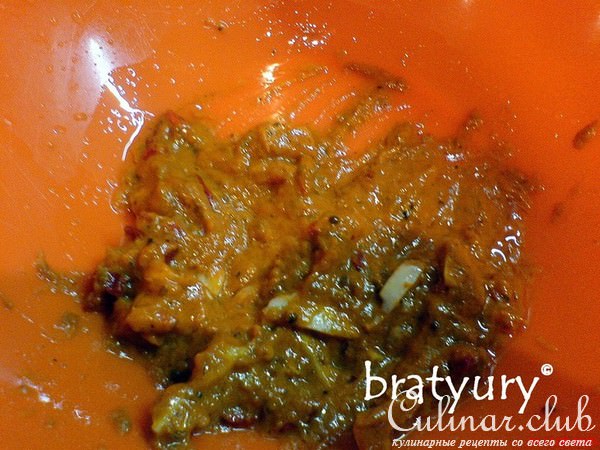 Нежная и острая курочка, запечённая в пакете