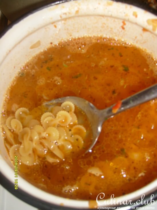 Бантики с кабачками и шампиньонами.