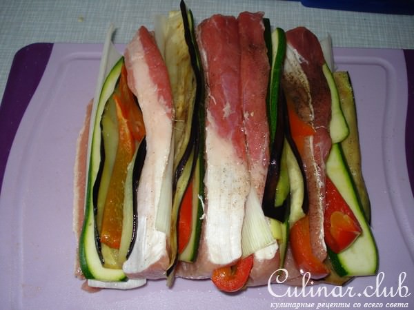 Запечённая шейка с овощами