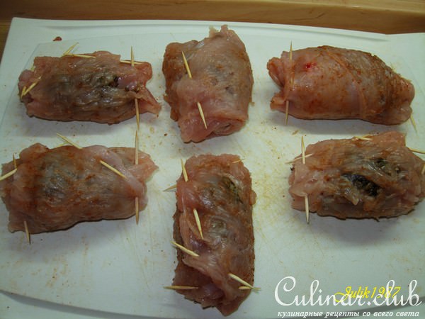 Рулетики из индейки с шампиньонами