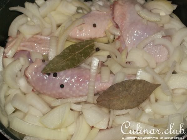 Курица в луковом соусе