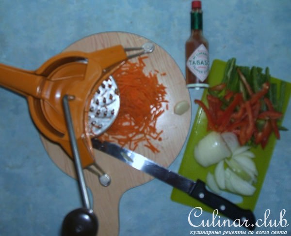 ЛАПША в овощно-мясном сопровождении