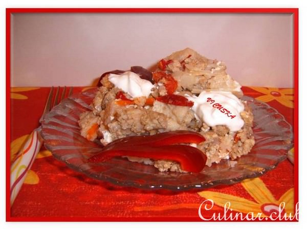 ЗАПЕКАНКА ИЗ ЦВЕТНОЙ КАПУСТЫ, МЯСА И ОВОЩЕЙ, УЛОЖЕННЫЕ СЛОЯМИ