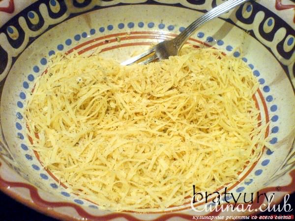 Катофель "веером" в духовке с минимумом приправ, однако исключительно вкусно