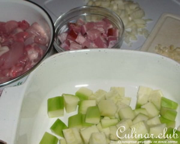Итальянский пирог с курицей и кабачком