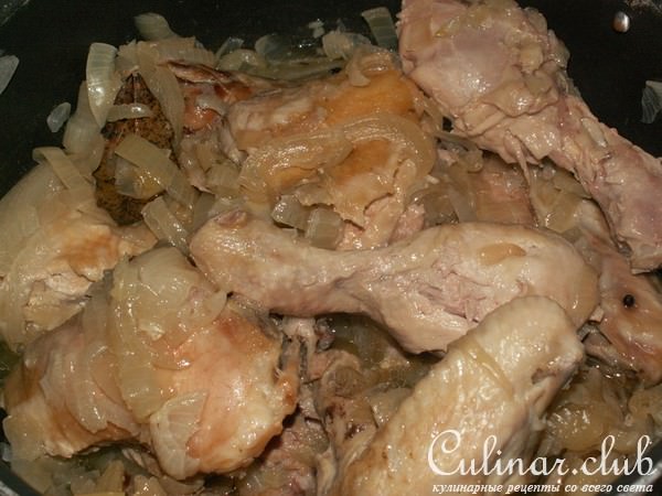 Курица в луковом соусе