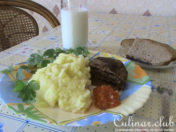 Простые и полезные печёночные блинчики с овсяными хлопьями.
