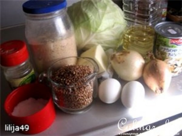 Завиванец из свежей капусты, гречневой каши и грибов