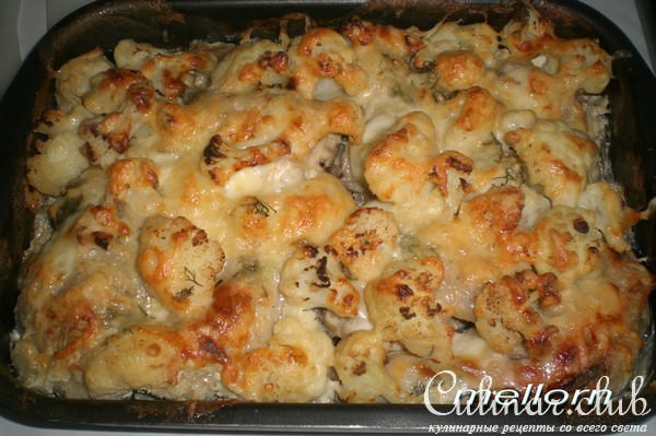 Курочка под сливками с картофелем и цветной капустой