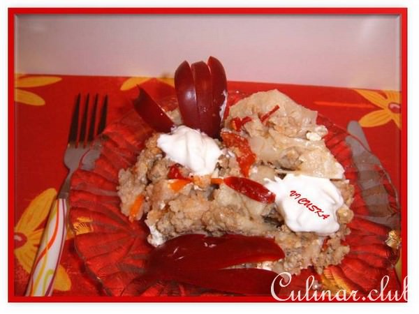 ЗАПЕКАНКА ИЗ ЦВЕТНОЙ КАПУСТЫ, МЯСА И ОВОЩЕЙ, УЛОЖЕННЫЕ СЛОЯМИ