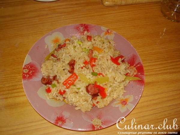 Рис с копченостями и сладким перцем