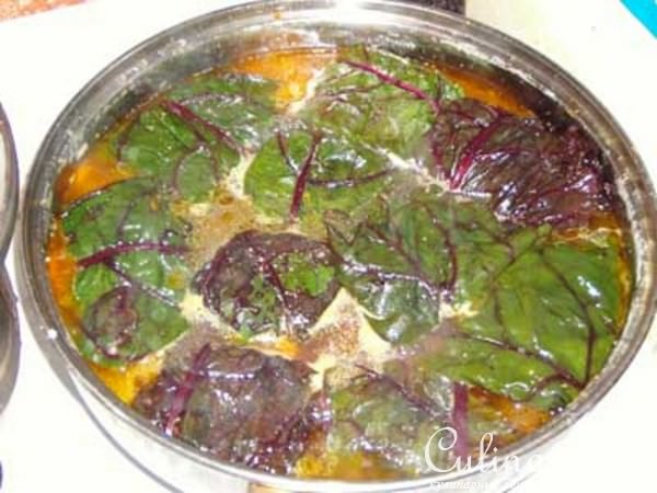 Голубцы из свекольных листьев