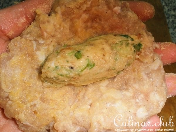 Куриные котлеты со сливочно_ореховой начинкой