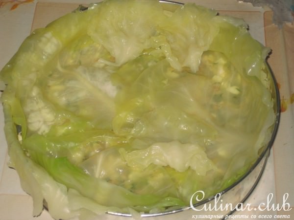 Капустный каравай с гусиным паштетом.
