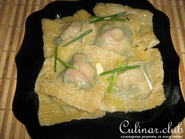 Маульташен с начинкой из шпината.