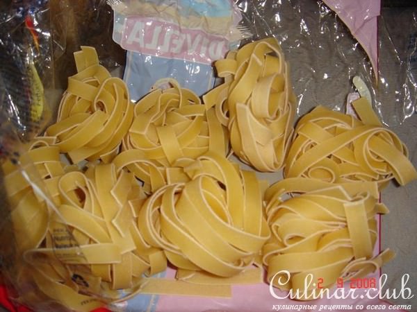 Креветки с макаронами (fettuchini или linguini)