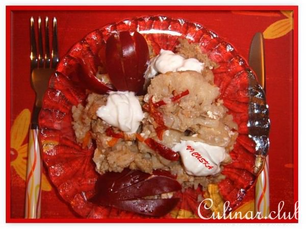 ЗАПЕКАНКА ИЗ ЦВЕТНОЙ КАПУСТЫ, МЯСА И ОВОЩЕЙ, УЛОЖЕННЫЕ СЛОЯМИ