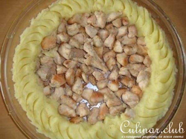 Запеканка из куриных грудок с грибами и картофельным пюре