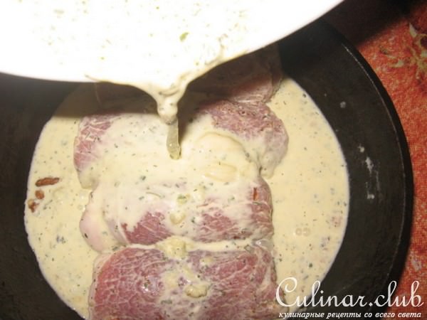 Рулетики из свинины, с гарниром