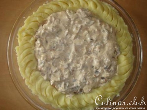 Запеканка из куриных грудок с грибами и картофельным пюре
