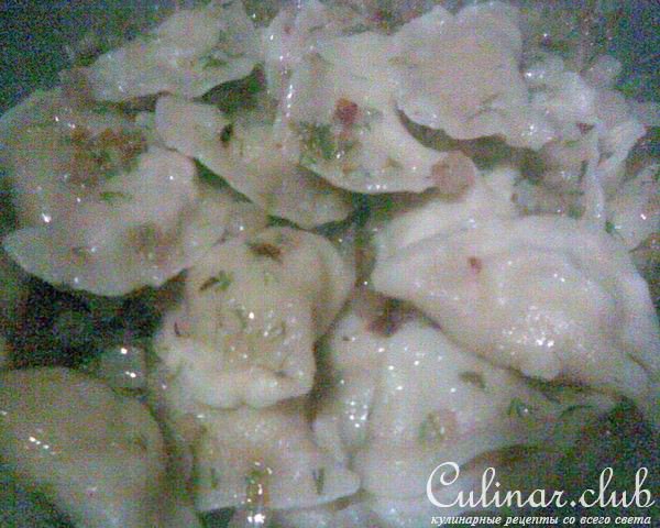 Вареники с картошкой и ядреной заправкой (тесто на сыворотке)