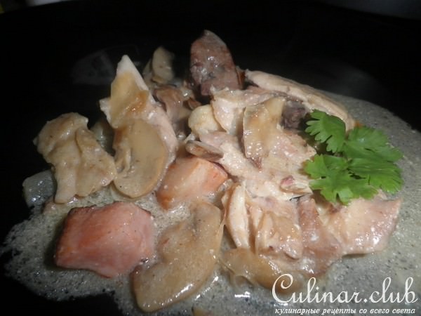 Мясное ассорти в соусе