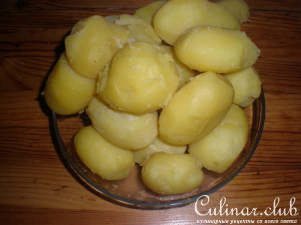 Картофельные котлеты с подливкой из сушённых грибов