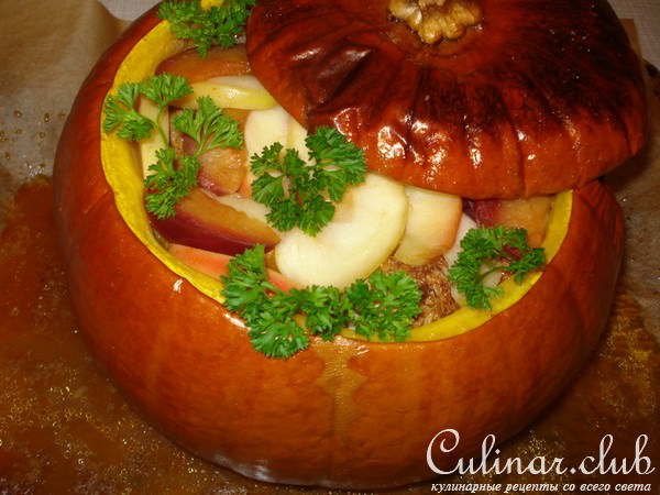 Курица ,тушенная в тыкве