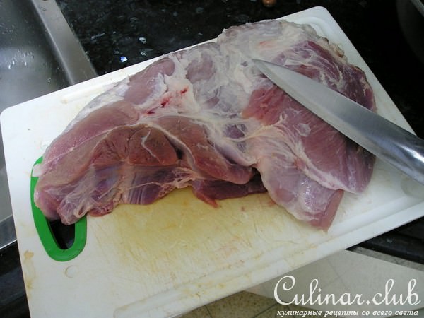 Мясо тушенное с овощами