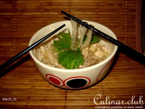 Куриное филе со стеклянной лапшой