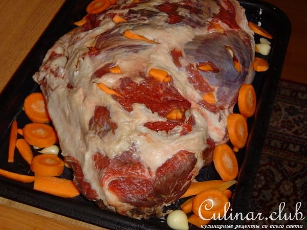Баранья нога запеченная