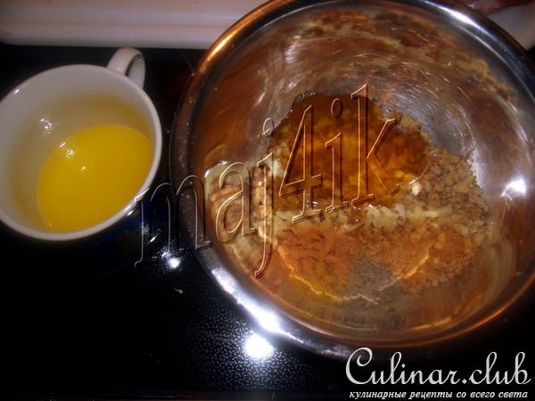 Нежная курочка с мёдом и орехами
