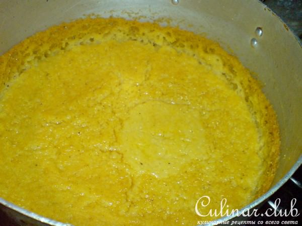 Кукурузная каша с вишнёвым борщём