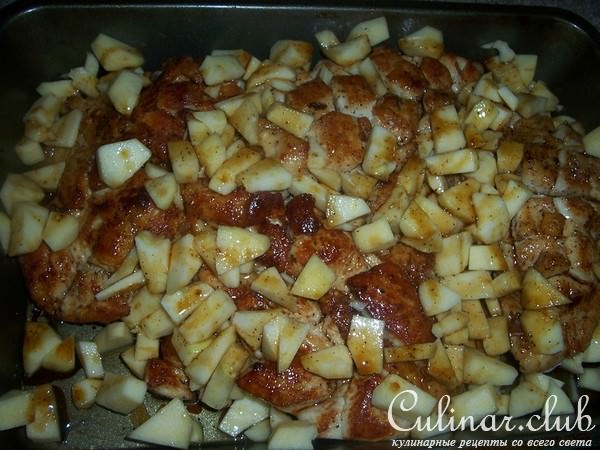 куринные грудки с яблоками