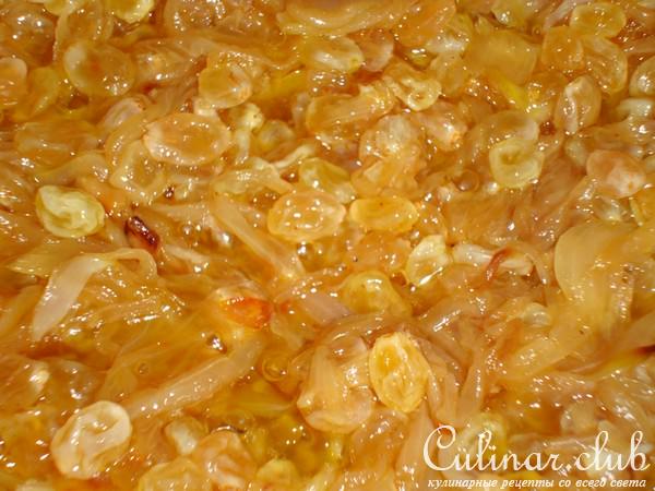Плов с вишней и кишмишем