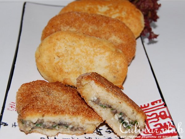 Картофельные пирожки с грибной начинкой Вариант