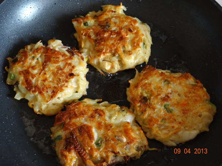 Картофельные драники с морепродуктами