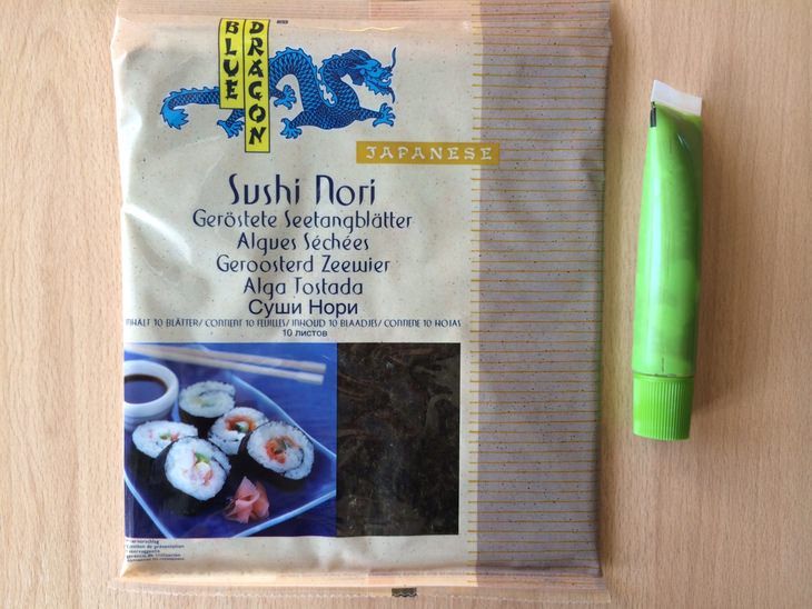 Теплые роллы с мясом краба