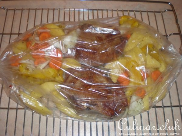 Свинина на косточке запеченная с овощами.(вариант)