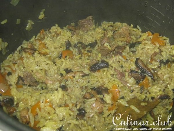 Рис "Жасмин" с лесными шампиньонами и говядиной
