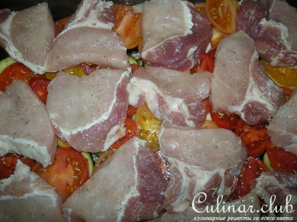 Мяско запеченное с баклажанами