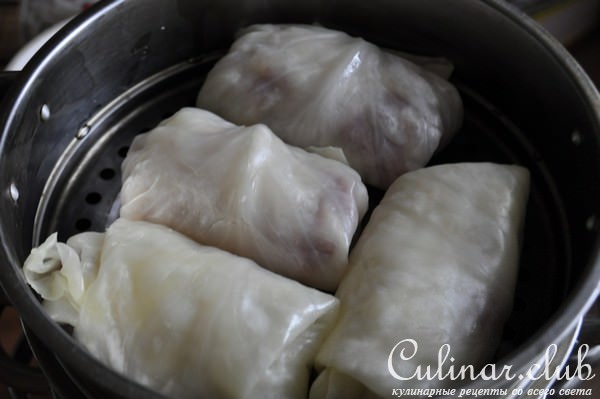 Капустные конвертики со свининой и овощами. Дуэль. ПРОШЛОЕ. Парим.
