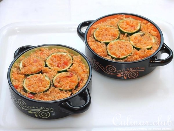 Фаршированные cтаканчики из цукини с булгуром