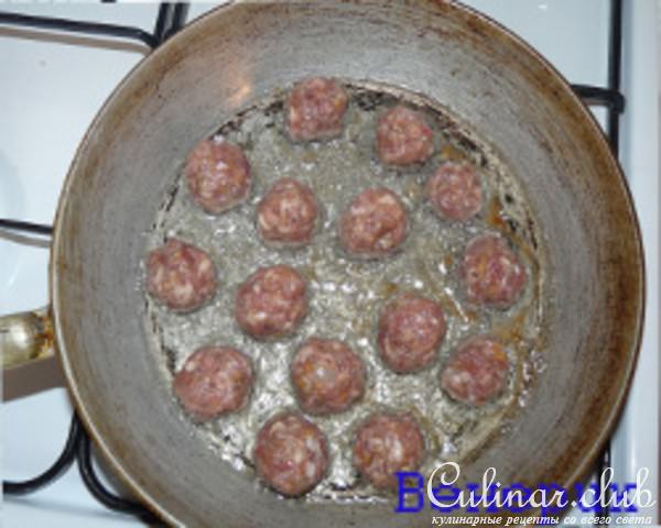 Макароны с мини-фрикадельками