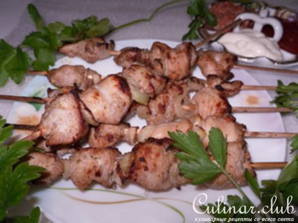 Куриные шашлычки в винном маринаде
