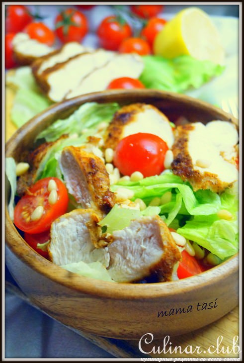 Сочная куриная грудка с пикантной корочкой. Хрустящий салат с куриной грудкой и орешками. Тест-драйв