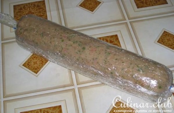 Колбаса из курицы на пару