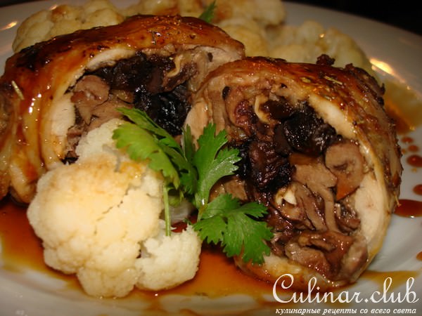 Куриная ножка, фаршированная сердечками и белыми грибами